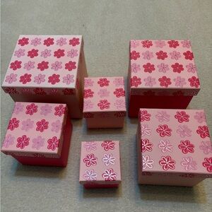 6 Boxes Nesting Floral Sturdy Are 2 Tone Solid Boxes With Sturdy Lids